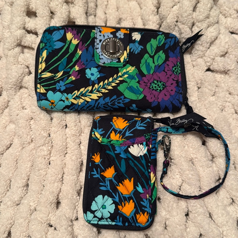 Vera Bradley wallet and wristlet